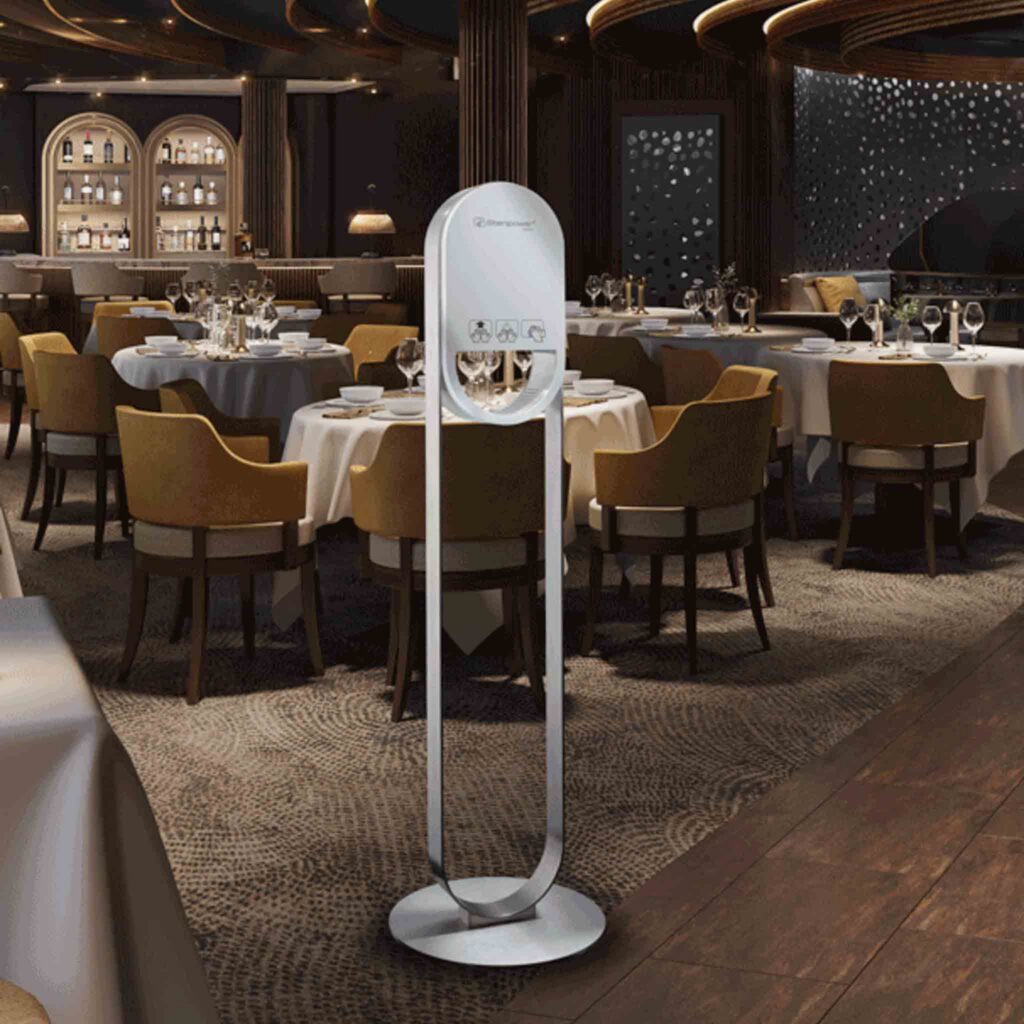 Steripower Highline Desinfektionsmittelspender in einem Kreuzfahrt Restaurant